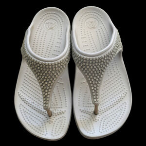 Crocs Women’s Sloane Thong Wedge Sandle Rhinestone, Size 6